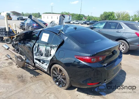 2022 Mazda Mazda3 Premium Plus z USA, uszkodzony, nr VIN JM1BPBEY0N1505231